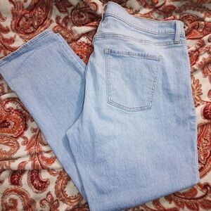 Old Navy Light Blue Straight-Leg Women’s Jeans